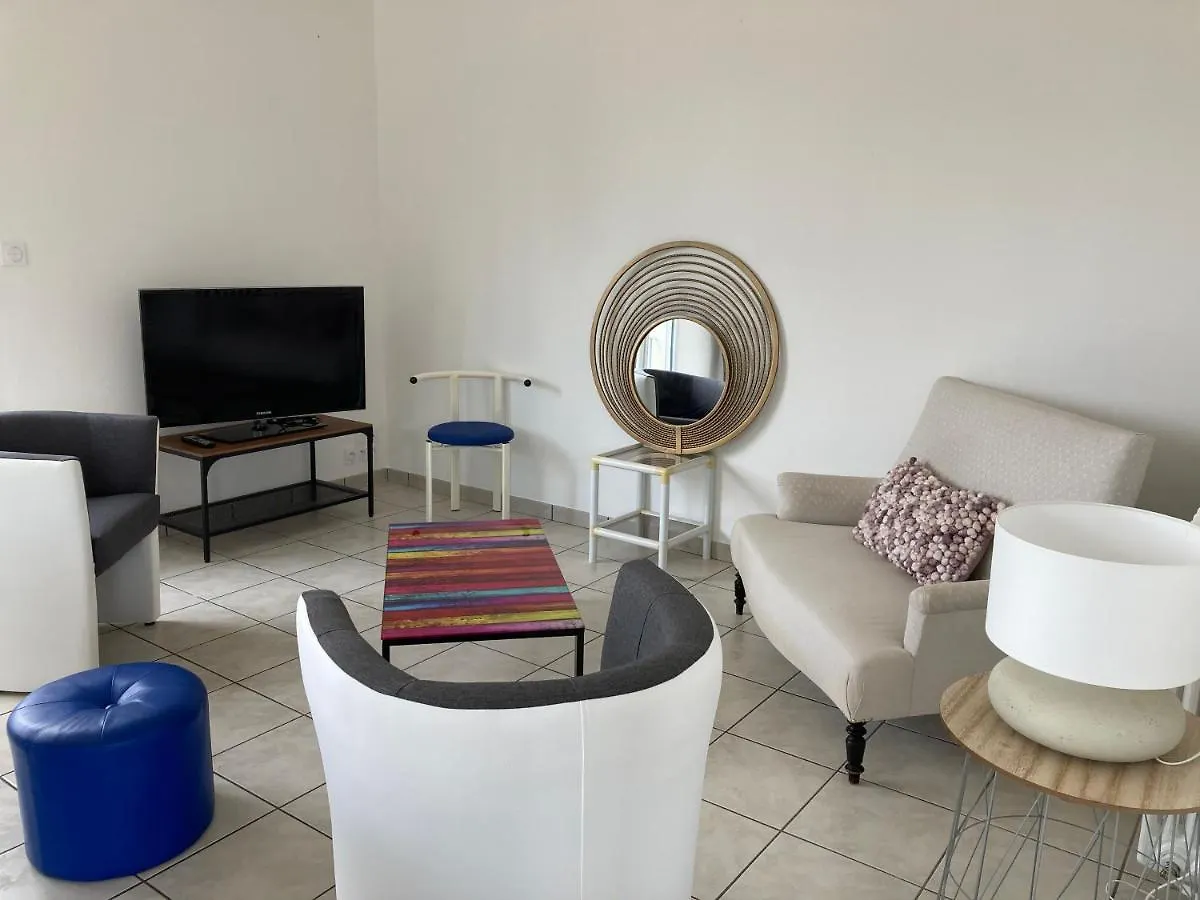 Holiday home La Tresorerie Guer